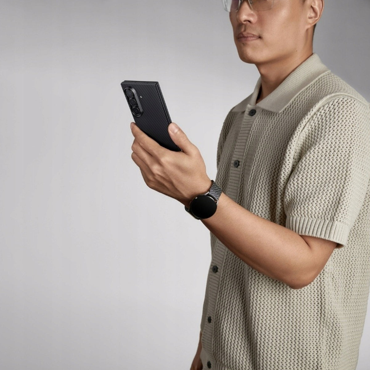 PITAKA Funda Ultra Fina Trasera de Fibra de Aramida para Galaxy Z Fold 7 con Anillo Magnético, Gris/Negra