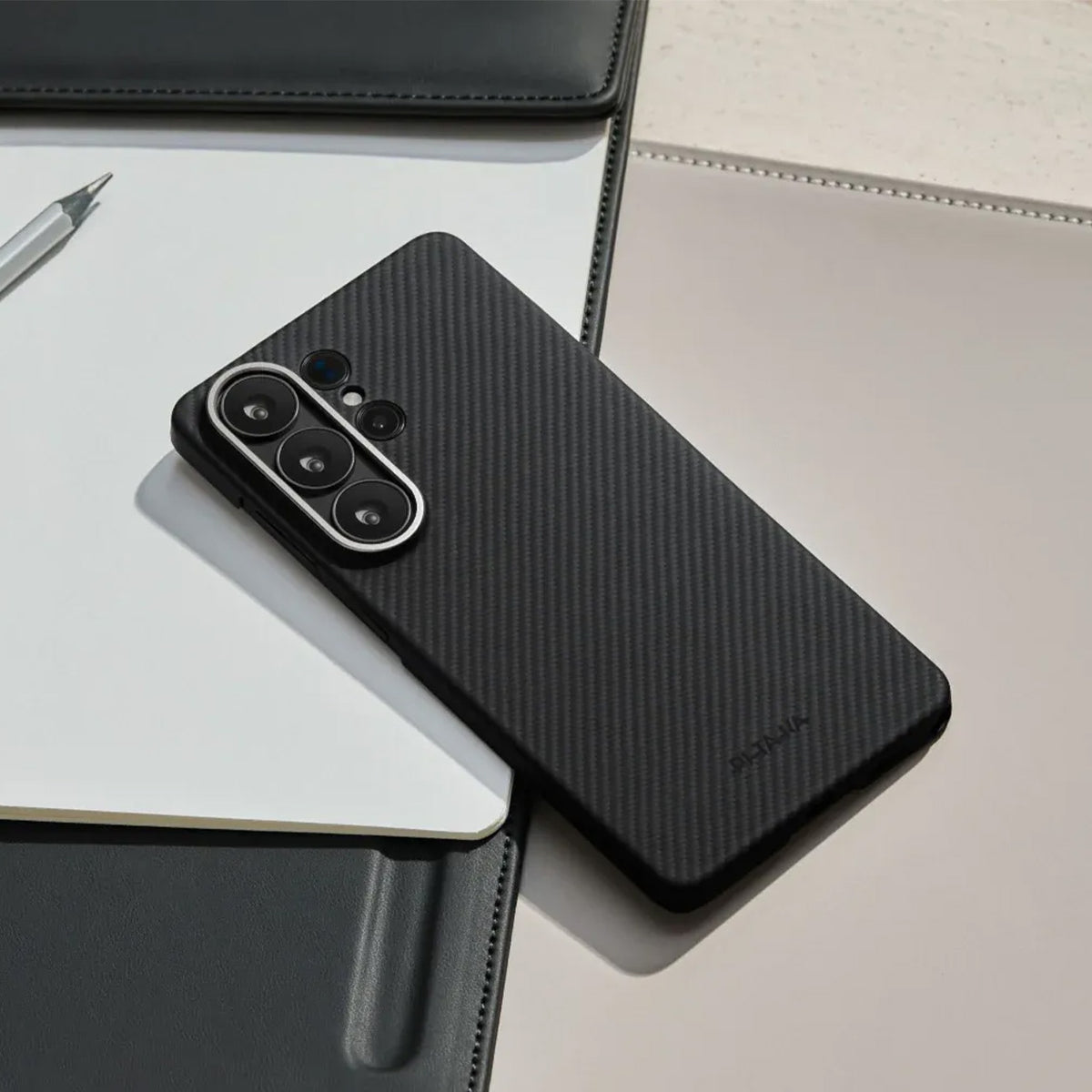 PITAKA Funda Edge de Fibra de Aramida para Galaxy S26 Ultra con Anillo Magnético, Negro/Gris Twill