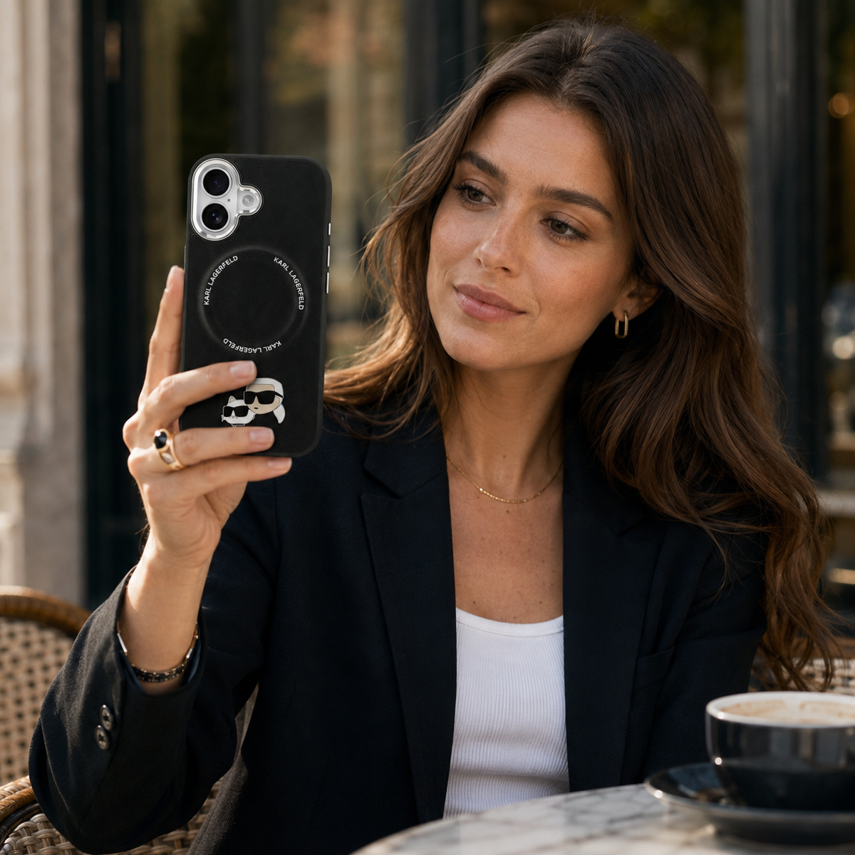 KARL LAGERFELD Funda Karl & Choupette para iPhone 17 Compatible con MagSafe, Negra