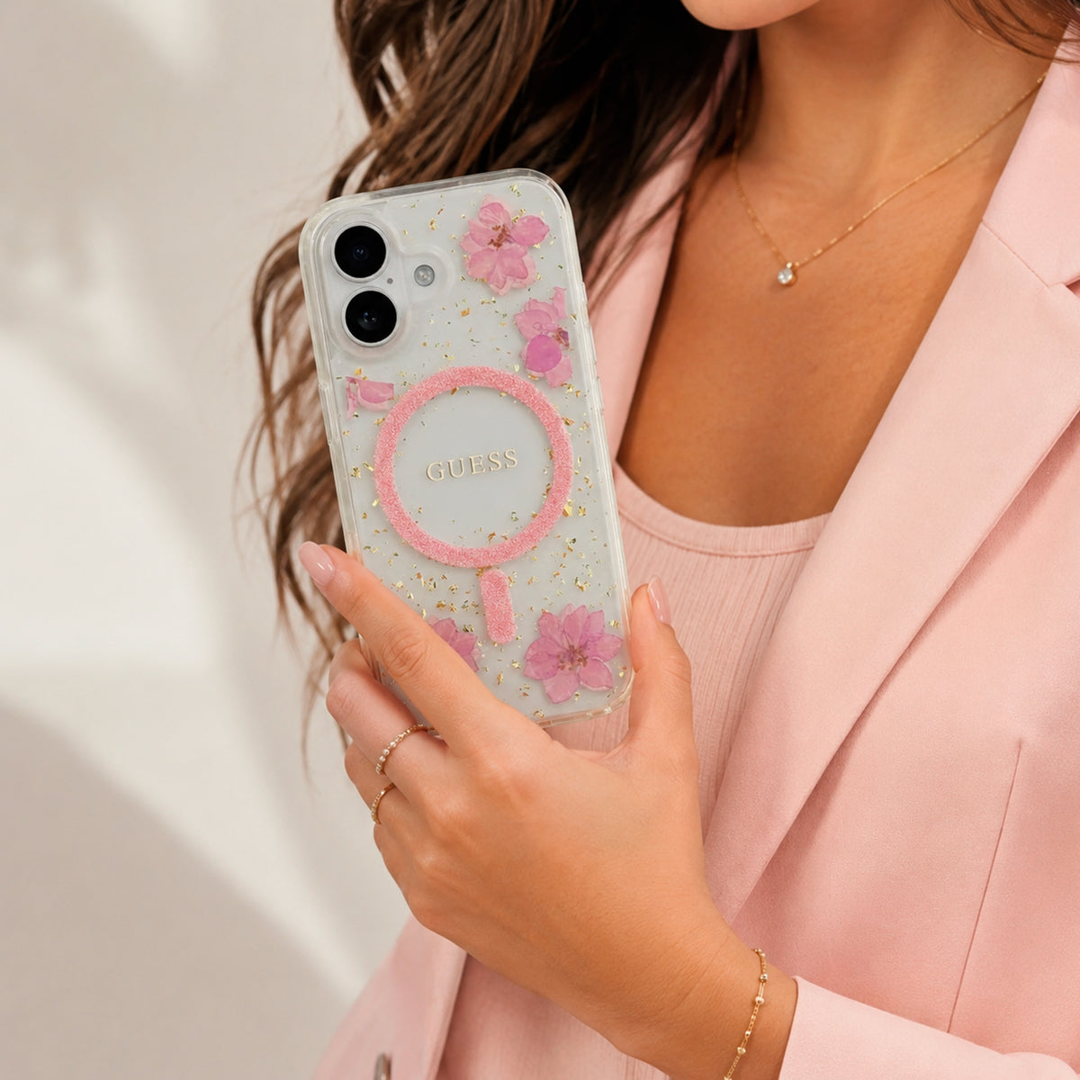 Guess iPhone 17 Case – MagSafe Compatible Cover, Pink Floral Design with Gold Accents, Drop Protection and Precise Fit