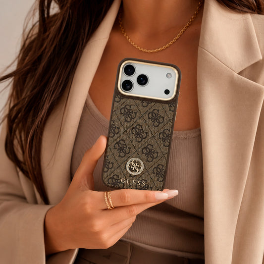Guess Funda de Polipiel Logo 4G Strass para iPhone 17 Pro Max Compatible con MagSafe y Protección Anticaídas, Marrón