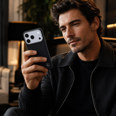 Mercedes-Benz Funda de Cuero con Textura para iPhone 17 Pro Max Compatible con MagSafe, Negro