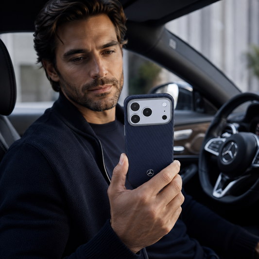 Mercedes-Benz Funda de Cuero con Textura para iPhone 17 Pro Compatible con MagSafe, Azul Marino
