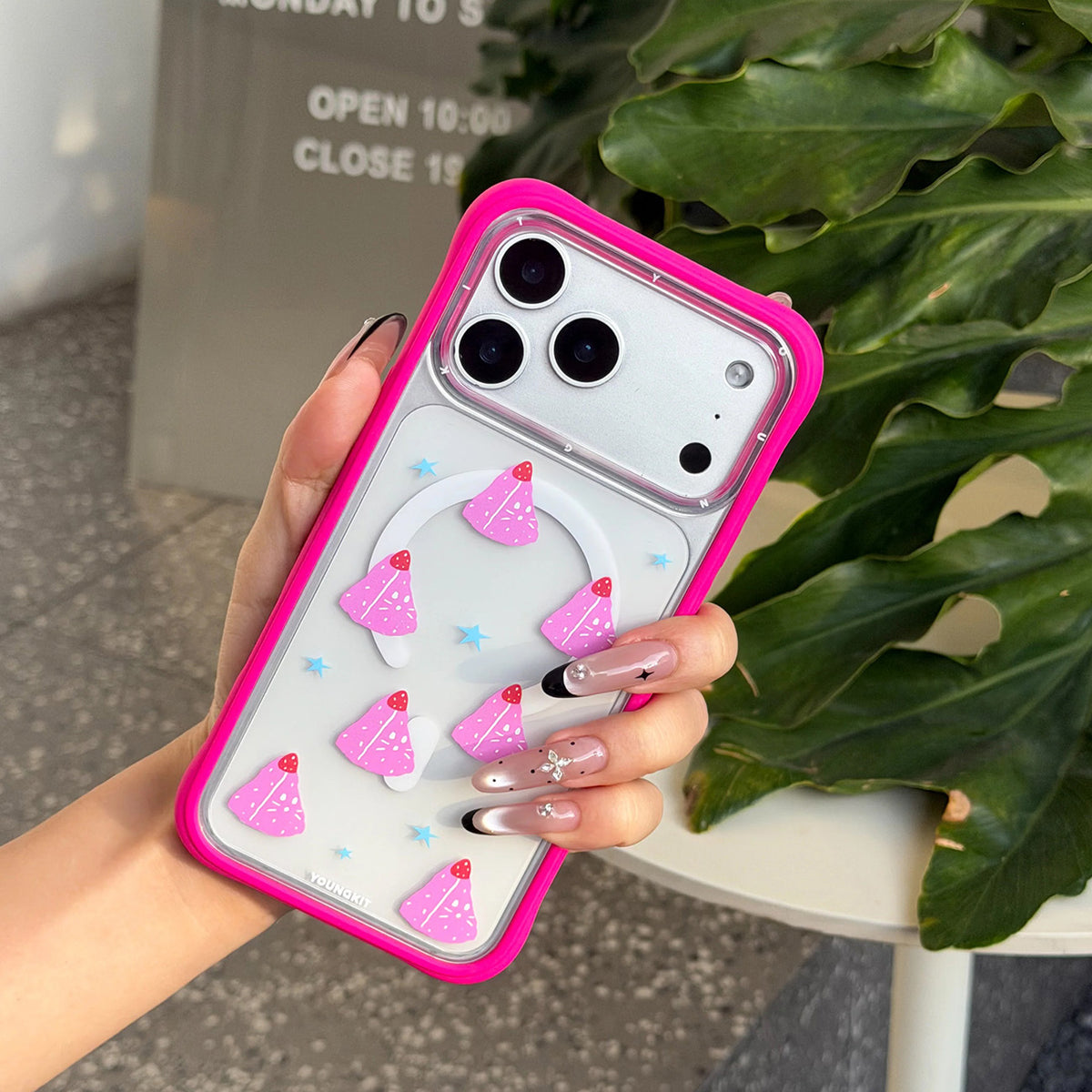 YOUNGKIT Funda Marshmallow para iPhone 17 Pro Max/18 Pro Max Compatible con MagSafe, Kitty Cake