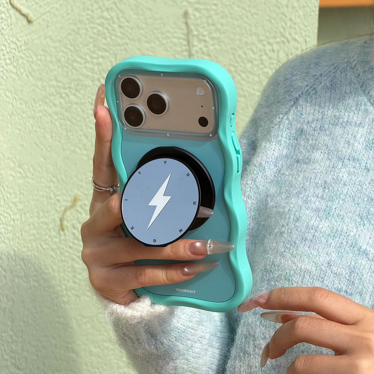 YOUNGKIT Funda Wavy Lightning para iPhone 17 Pro Max/18 Pro Max, Azul Glaciar