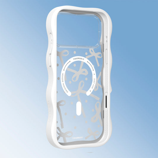 YOUNGKIT Funda CHD Sweetheart Wavy para iPhone 16 Pro Max Compatible con MagSafe, Marco de Silicona y Trasera Removible, Lazo, Blanco Cloud Dance