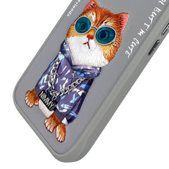 NIMMY Friends Funda Little Hipster Man Glasses Series para iPhone 16, 3D Bordada Gris