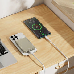 WIWU Powerbank – 5000 mAh CCC Ultrafino Dorado