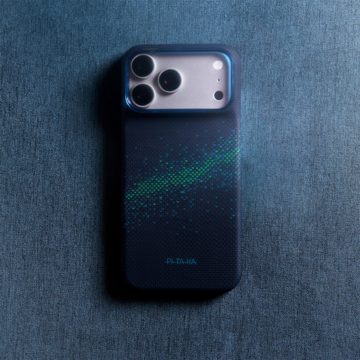 PITAKA Funda Edge de Fibra de Aramida para iPhone 18 Pro Compatible con MagSafe, Rion Nebula