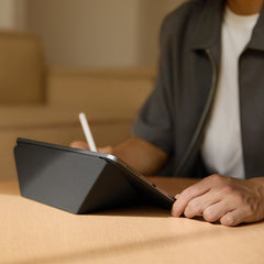 PITAKA Funda para iPad Pro 11" – MagEZ Folio 2 Negra, Diseño Delgado y Protección Completa